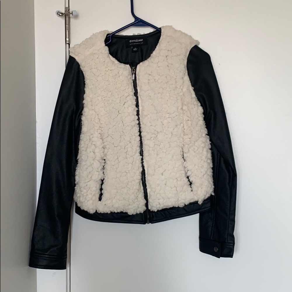 Coffeeshop Black Leather and fluffy jacket